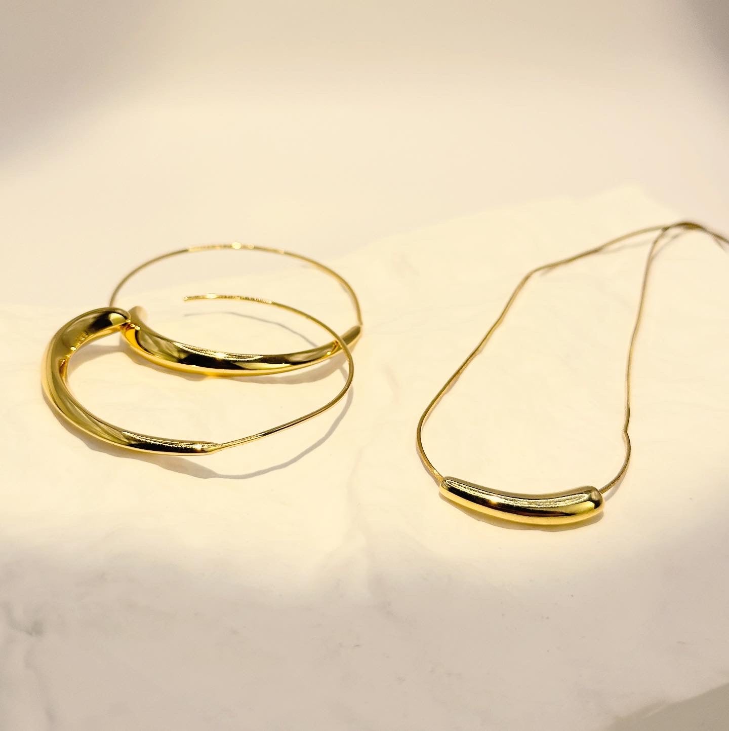 Luna Curve Gold-Plated Necklace