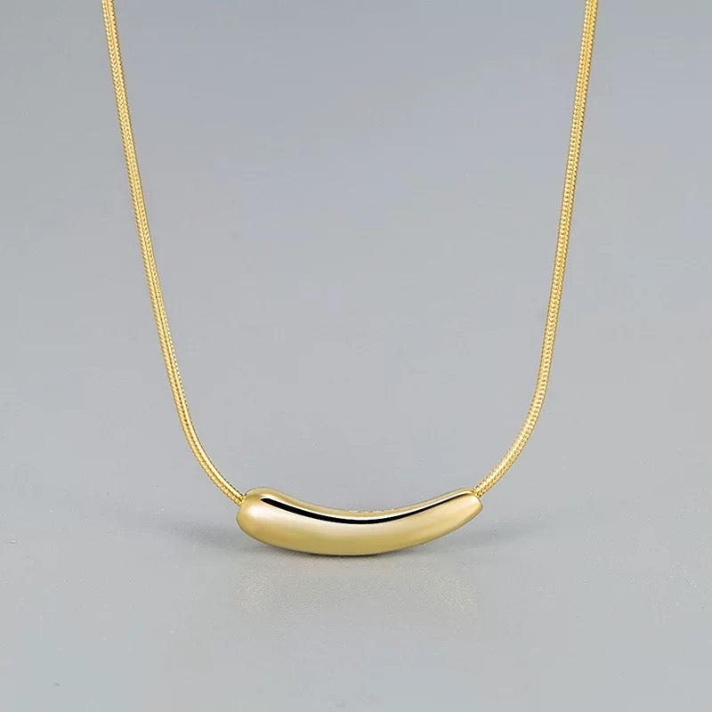 Luna Curve Gold-Plated Necklace