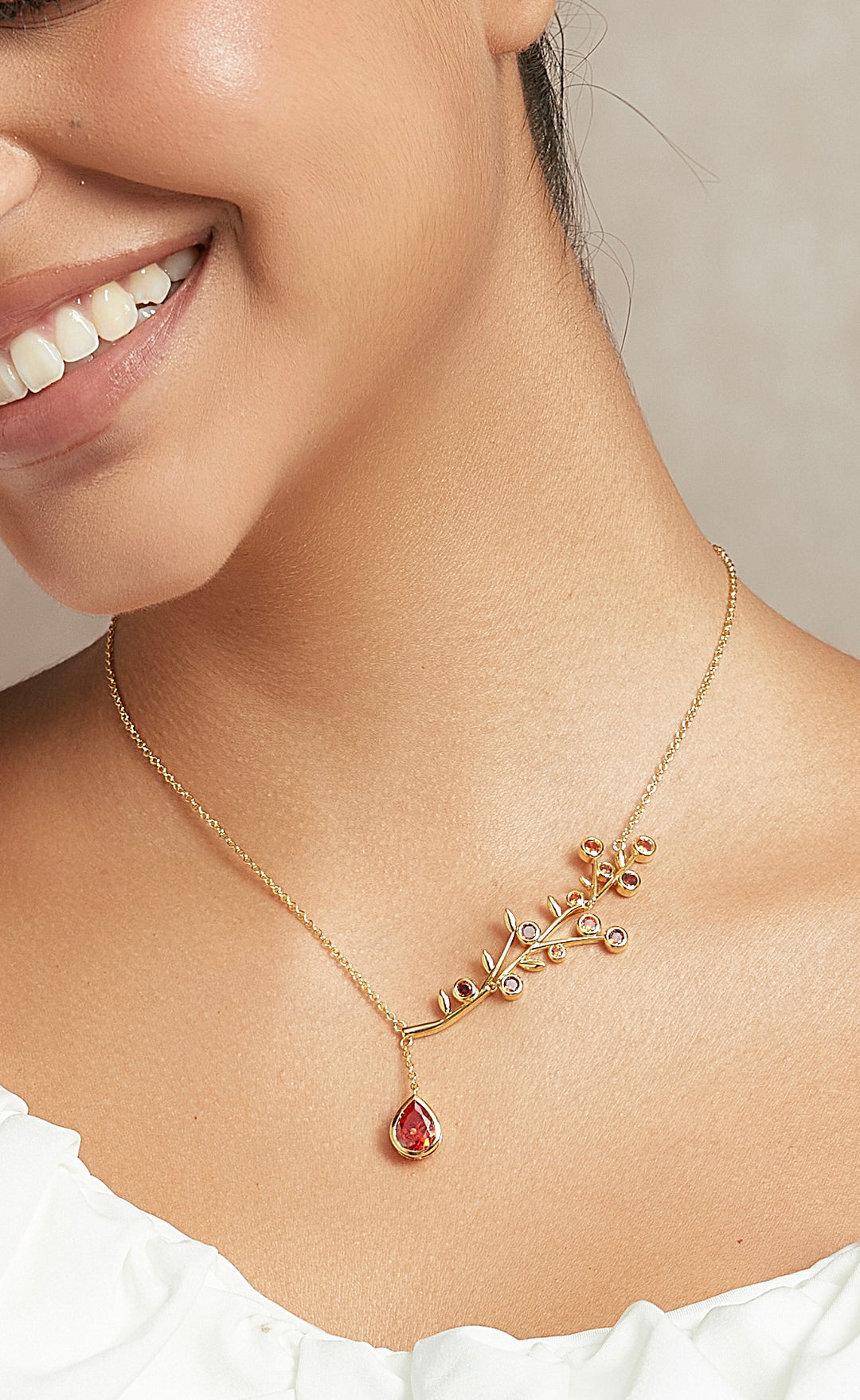 14K gold-plated Timber Glow leaf and berry pendant with CZ stones - GL.rareness