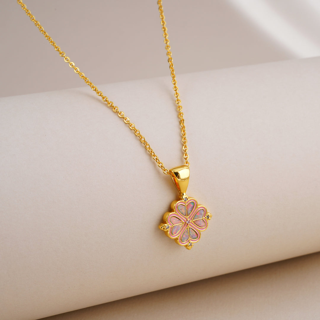 Opal Aura Clover