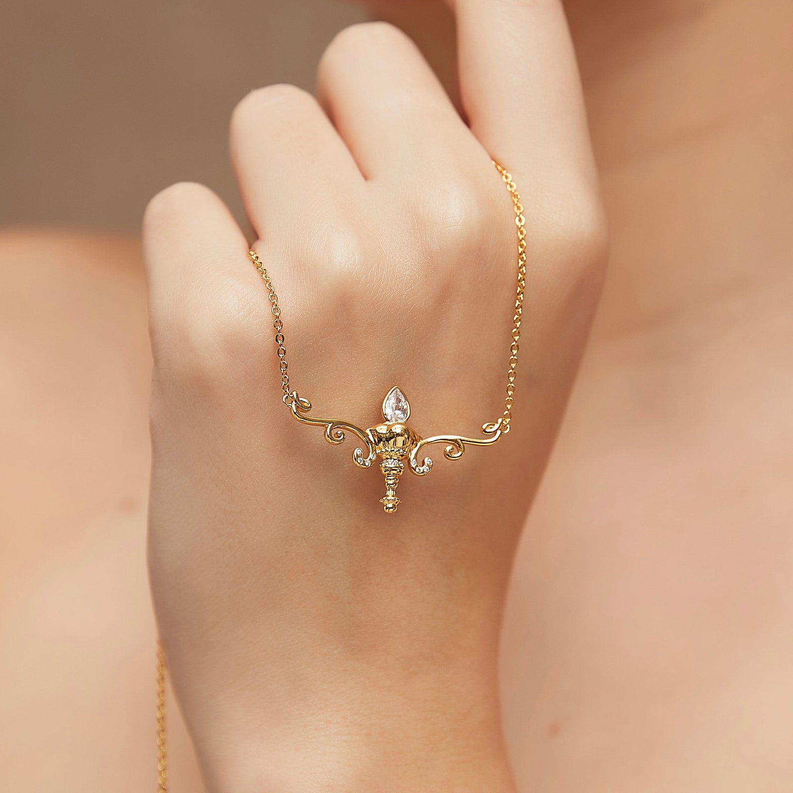 Opera Elegance necklace close-up showing pear-cut CZ pendant - GL.rareness