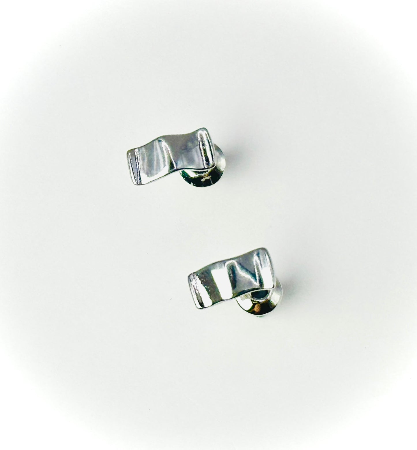 Silver Glow Minimalist earrings