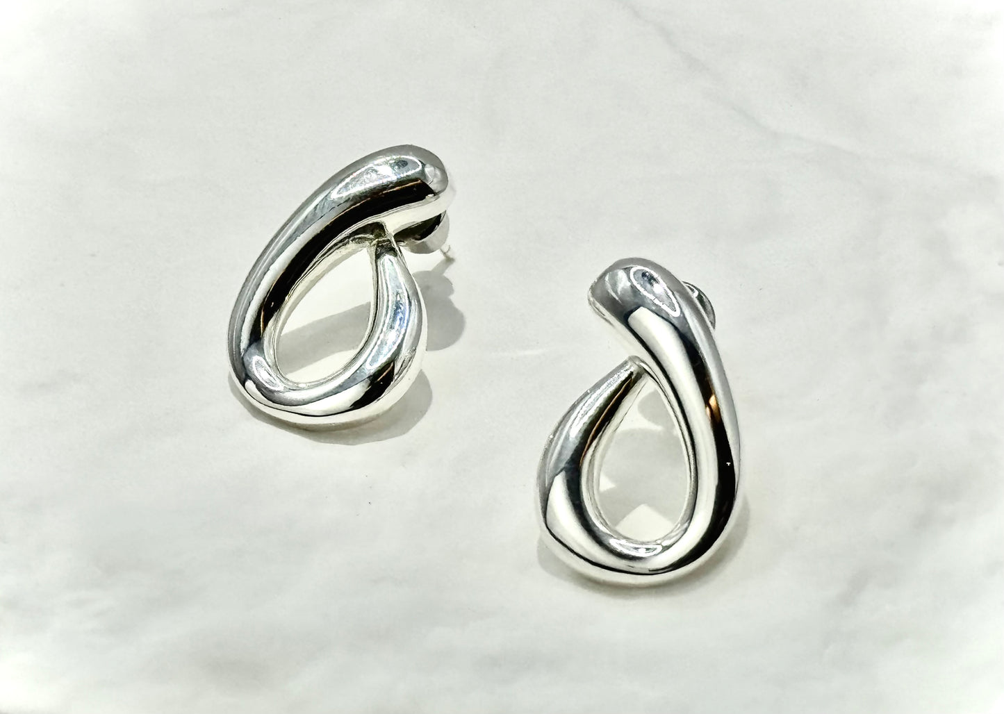 Flow Essence Earrings