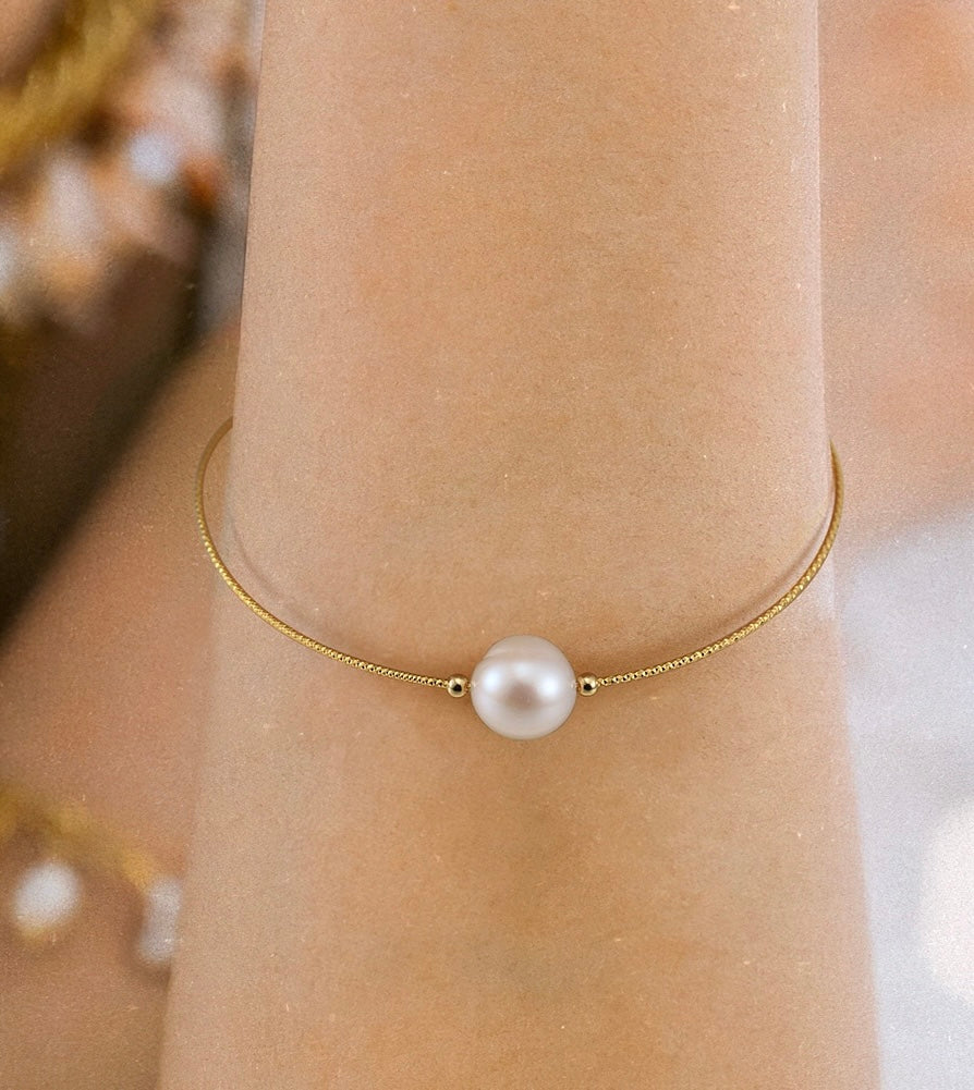 Elysian Pearl Embrace Bracelet