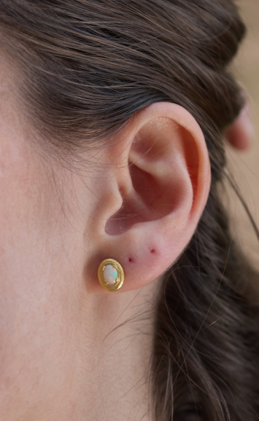 Golden Aura Opal Oval Stud Earrings
